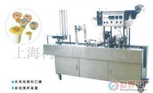 塑料杯自動灌裝封蓋封口一體化設(shè)備解析 從批發(fā)選擇到行業(yè)應(yīng)用